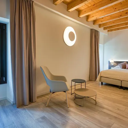 Oda ve Kahvaltı Residenza Dipiu Salò